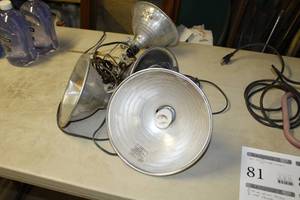 lot 82 image: Lot of (4) Shop Work Lights