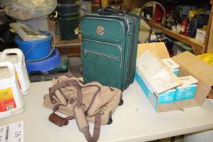 lot 92 image: Lot of (2) Luggage    with Kipling Rolling Suitcase, Rolling Carry Bag