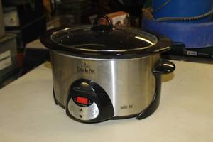 lot 108 image: Rival Smart Pot Stainless Steel Crock Pot