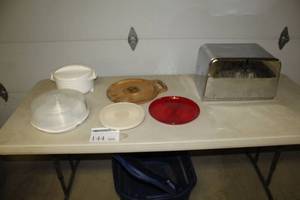 lot 144 image: Kitchenwares    with H.J. Heinz Wood Serving Tray, Stainless Steel Bread Box, Serving Trays