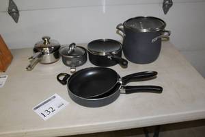 lot 132 image: Lot of (7) Cooking Pots and Pans