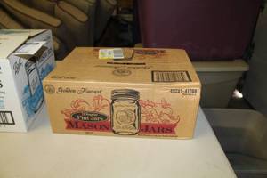 lot 147 image: Lot of (12) Golden Harvest Mason Jars Regular Pint Jars with bands and lids   (in 1 case)