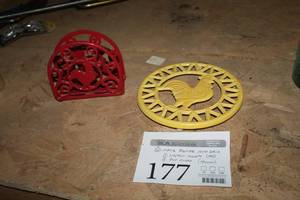 lot 177 image: Lot of (2) Metal Rooster Home Dcor    with Napkin Holder Red, Trivet Pot Holder Yellow