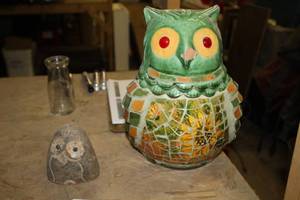 lot 183 image: Lot of (2) Owl Home Dcor    with Ceramic, Hand Carved Stone