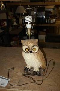 lot 184 image: Ceramic Owl Table Lamp 29H
