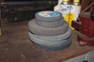 lot 303 image: Lot of (6) Grinding Wheels