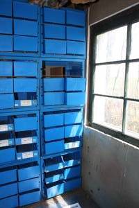 lot 266 image: Lot of (4) Metal Parts Organizer Storage Cabinets 6-drawer Blue 13Lx 10-12Wx13H