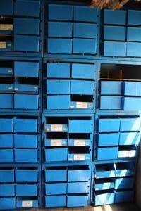 lot 261 image: Lot of (4) Metal Parts Organizer Storage Cabinets 6-drawer Blue 13Lx 10-12Wx13H