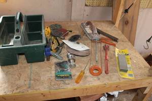 lot 309 image: Plastic Tool Caddy    with Hand Tools