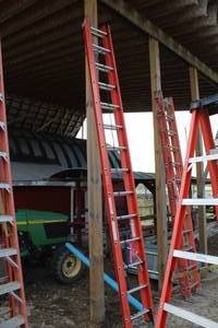 lot 12 image: Extension Ladder Orange 28H