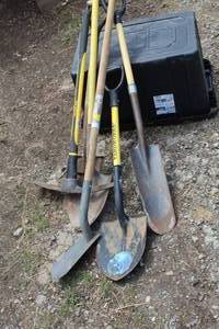 lot 30 image: Lot of (6) Yard Tools    with Shovels, Spades, Pick Axe