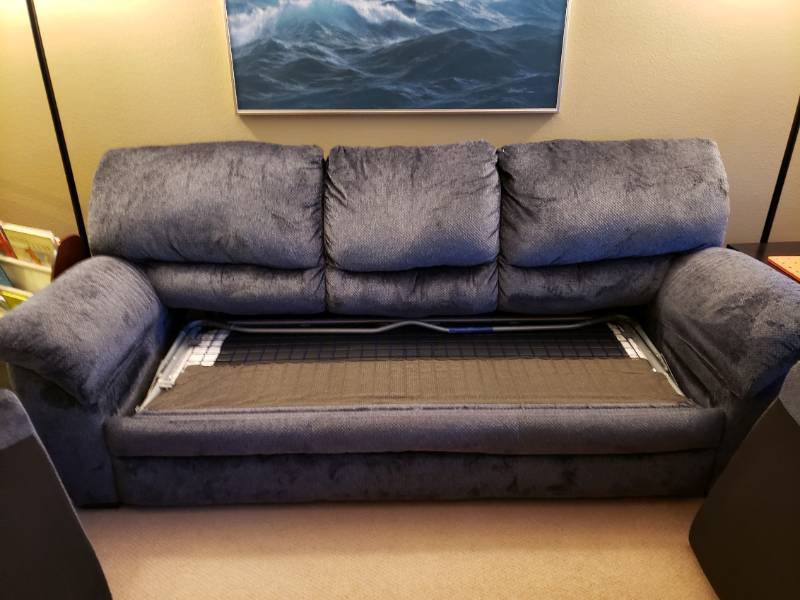 Sleep number pull out outlet couch