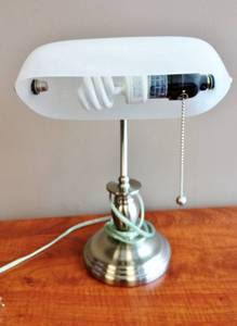lot 14 image: Desk Lamp Light