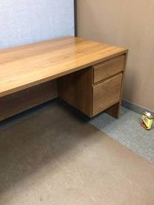 lot 29 image: Unknown Maker 2 Drawer Pedestal Right Return Office Home Wooden Desk - Good Solid Condition 