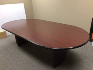 lot 66 image: MSRP $2000 HON Bevis Oval Mahogany Top Conference Meeting Table - Good Condition Very Small Flaw On Top & Pedestals Have Standard Wear - Will Be Disassembled For Pick Up 