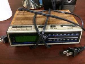 lot 78 image: Zip Ties, Clock and Water Bottle