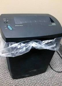 lot 1 image: Royal Confetti Cut 9X Paper Shredder&nbspGreat Working Condition