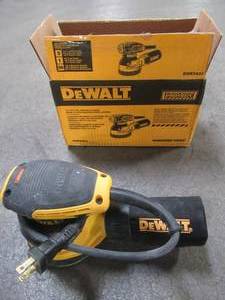 lot 7 image: Dewalt 3 Amp Corded 5 in. Variable Speed Random Orbital Sander, DWE6423 - Used.