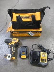 lot 10 image: Dewalt 20-Volt MAX XR Cordless Brushless 12 in. DrillDriver with (1) 20-Volt 5.0Ah Battery, Charger & Bag, DCD791P1 - Used.