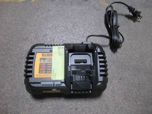 lot 72 image: DEWALT 6 Amp Battery Charger, DCB1106 - Like New