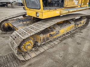 lot 2 image: Liebherr 912 Excavator, 6 Cylinder ...