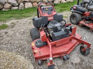 lot 14 image: Toro Grandstand 60 Mower, Kawasaki...
