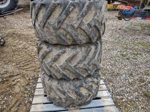 lot 24 image: (3) Continental 15.055-17 10 Ply S...