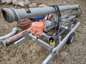 lot 10 image: Doda Three Point ManureTrash Pump