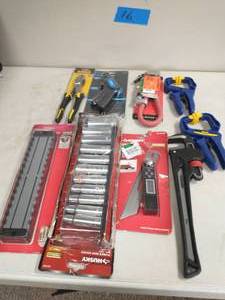lot 16 image: LOT OF MIXED MECHANIC TOOL