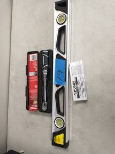 lot 19 image: HUSKY 14 in. Drive Torque Wrench AND HUSKY 24 in. Line Generator Digital Laser Level