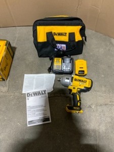 lot 15 image: DEWALT 20-VOLT MAX XR CORDLESS BRUSHLESS 12 IN. HIGH TORQUE IMPACT WRENCH WITH DETENT PIN ANVIL, (1) 20-VOLT 4.0AH BATTERY. SEE PICTURES