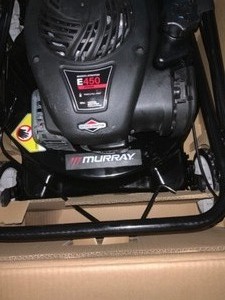 MURRAY 20 IN. 125 CC BRIGGS & STRATTON GAS WALK BEHIND PUSH MOWER. SEE PICTURES