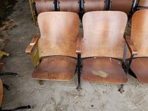 Set of 6 Seats - Right Hand End Piece