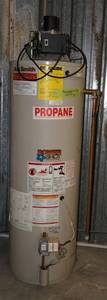 lot 18 image: A.O. Smith 40 Gallon Propane Water Heater - Works