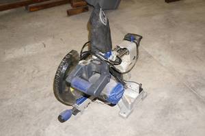lot 35 image: Kobalt 10 Compound Miter Saw