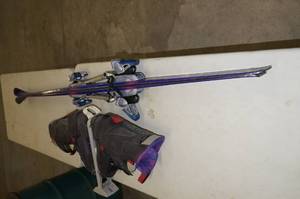 lot 54 image: K2 Downhill Skis with Boots