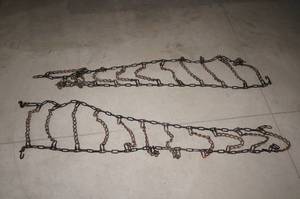lot 96 image: V-Bar Tire Chains - 31x10.5