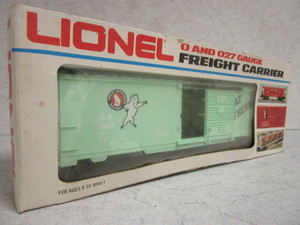 LIONEL GREAT NORTHERN BOX CAR WITH ORIGINAL BOX - NEW