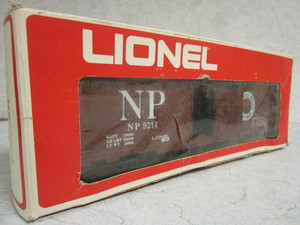 LIONEL NP BOX CAR - NEW WITH ORIGINAL BOX