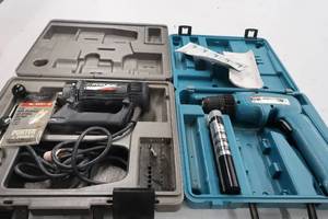 lot 8 image: MAKITA CORDLESS DRILL COMES WITH ROTO ZIP SPIRAL SAW