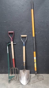 lot 71 image: GARDEN  LAWN CARE TOOLS