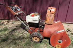 lot 87 image: SEARS CRAFTSMAN SNOW BLOWER