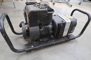 lot 94 image: BRIGGS AND STRATTON GENERATOR