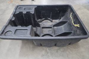 lot 109 image: HEAVY DUTY PLASTIC SLED