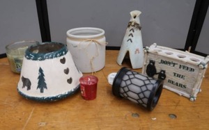 lot 130 image: HOME DECOR