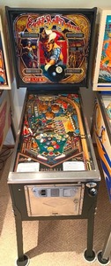 lot 3 image: Bally Eight Ball Deluxe Pinball Machine