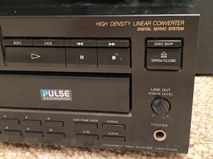lot 54 image: Sony 5 Disc CD Player