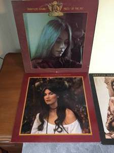 lot 98 image: EmmyLou Harris Album Lot