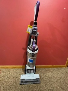 lot 23 image: Eureka FloorRover Dash Upright Vacuum
