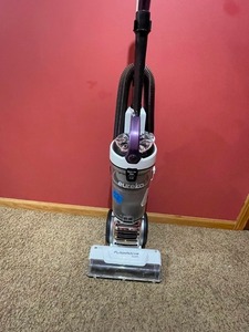 lot 22 image: Eureka FloorRover Dash Upright Vacuum
